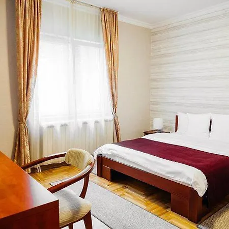 Cozy Withy Yard And Private Parking Motel *