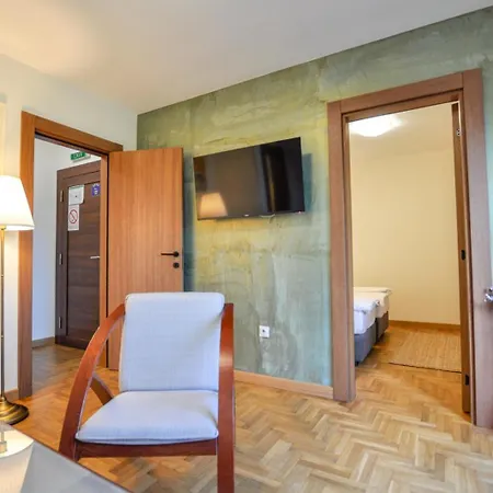 Cozy Withy Yard And Private Parking Motel *